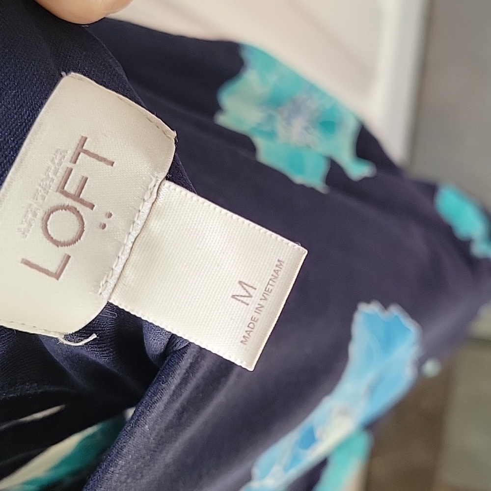 Loft Navy Sundress With Blue And Green Flowers Size 10 - Picture 3 of 4